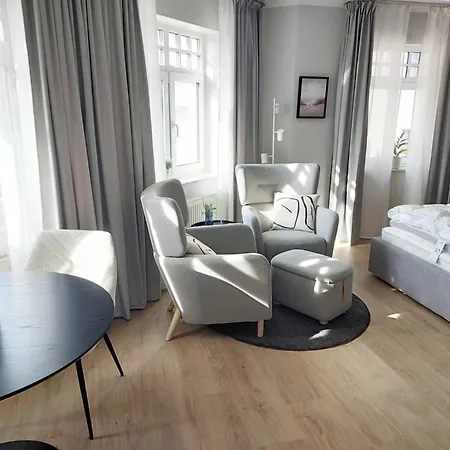 Apartment Schloss Hohenzollern 4a Und 4b
