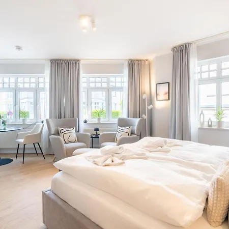 Apartment Schloss Hohenzollern 4a Und 4b Ostseebad Heringsdorf