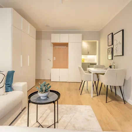 Schloss Hohenzollern 4a Und 4b *