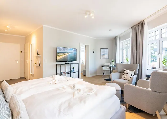 Schloss Hohenzollern 4a Und 4b *