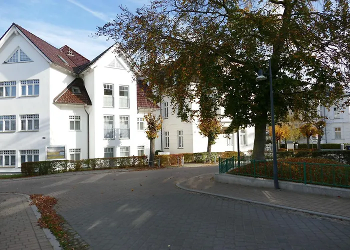 Schloss Hohenzollern 4a Und 4b *
